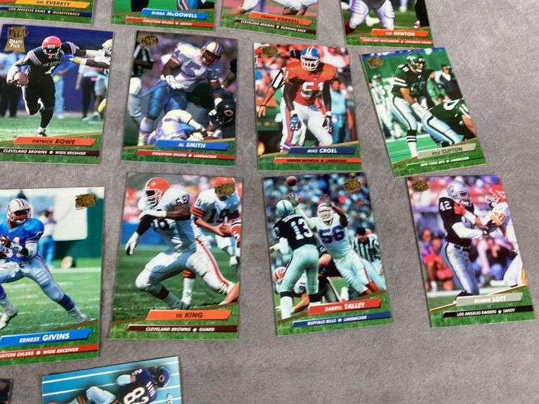 1992 Fleer Football Cards