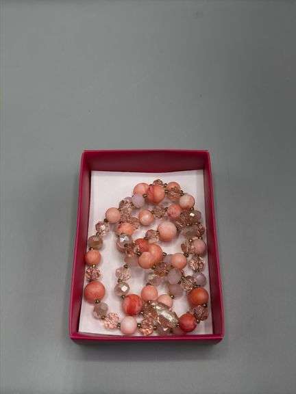VARIETY OF BEADED NECKLACES, BRACELETS, EARRINGS