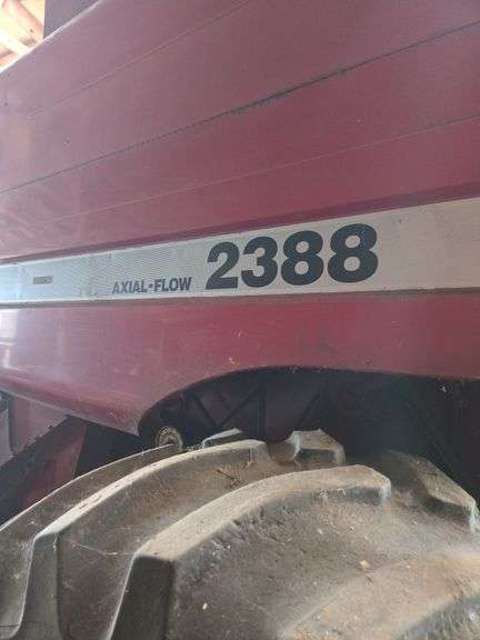 Case IH 2388 Axial- Flow Rotary Combine