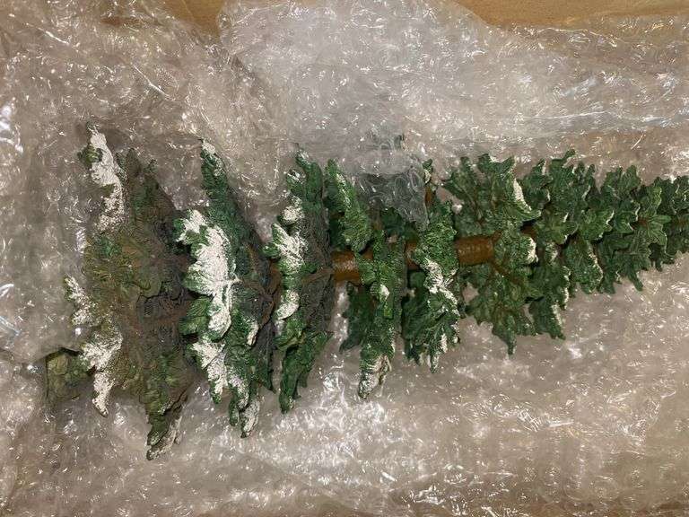Department 56 Village Christmas Tree