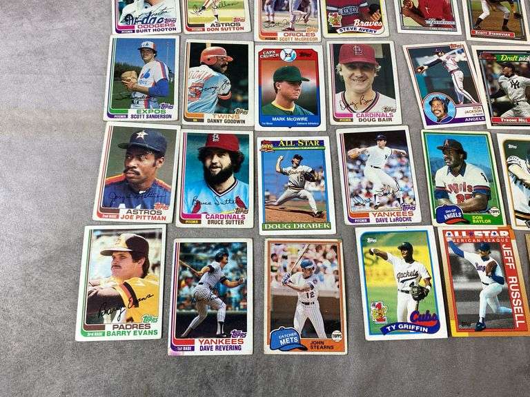 Topps Baseball Cards