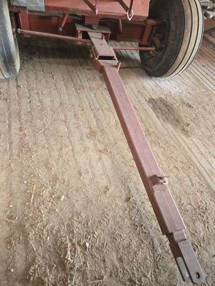 M & W 300B Little Red Wagon grain cart