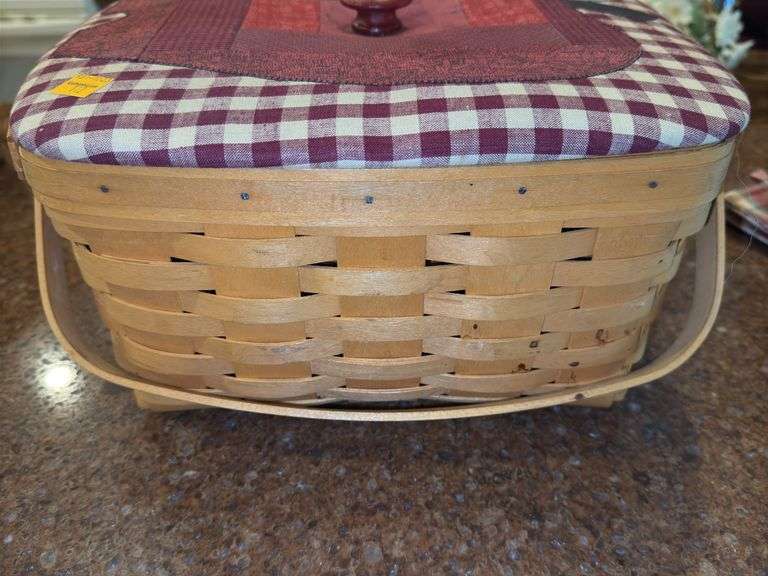 Longaberger Apple Picnic Basket