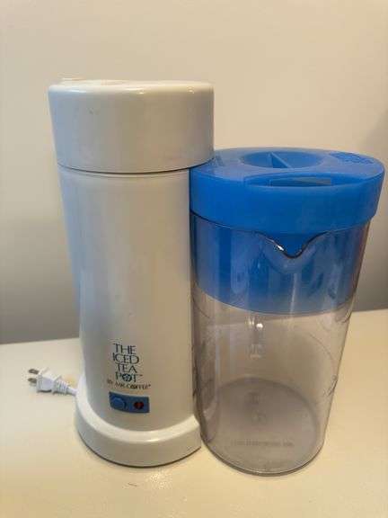 MR COFFEE ELECTRIC THE ICED TEA POT WITH PITCHER AND VINTAGE THERMOS