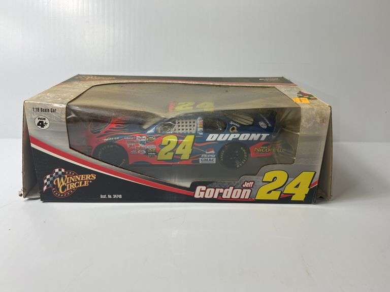 Jeff Gordon NASCAR Die Cast Car