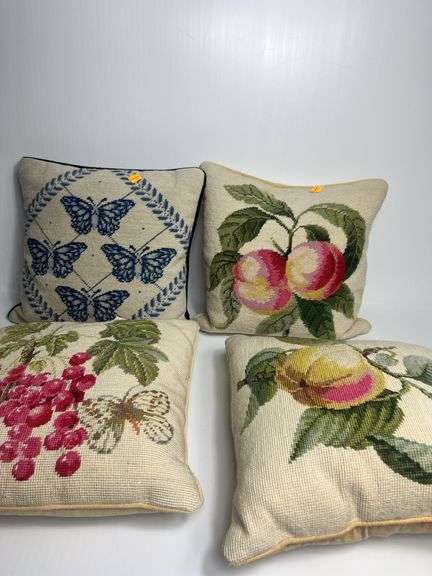 (4) Stitched Throw Pillows