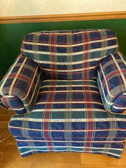 Decorative Plaid Pattern Arm Chair