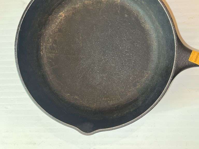Lodge 8” Cast Iron Pan