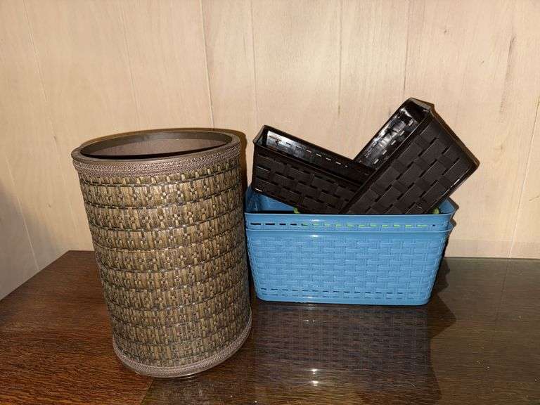 PLASTIC ORGANIZER BASKETS AND PAIR OF WASTE BINS