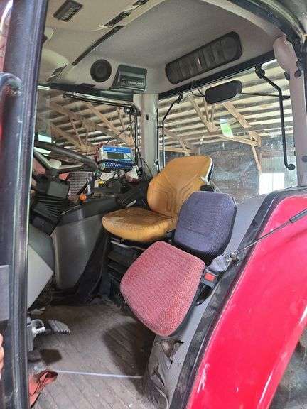 McCormick XTX 215 cab tractor