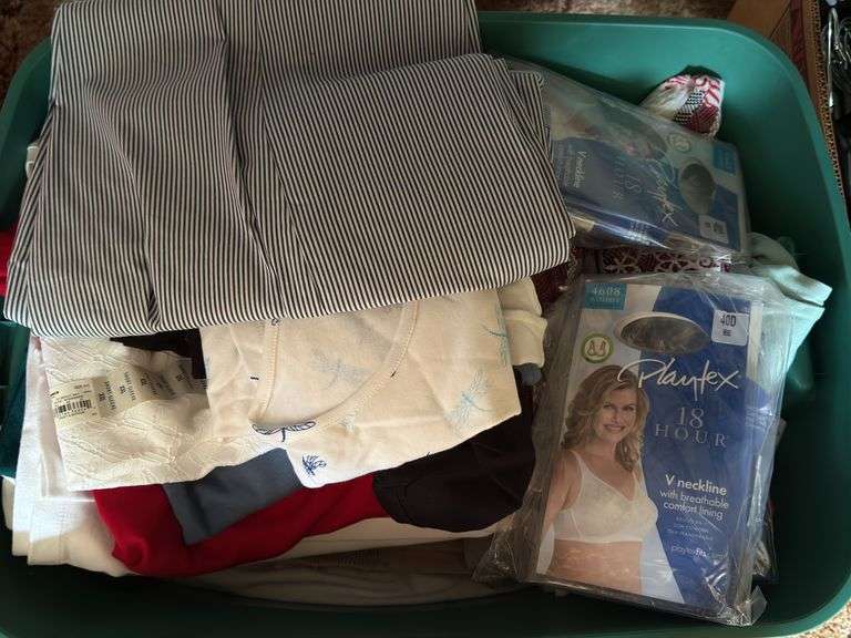 CONTENTS OF CLOSET INCLUDING CLOTHES, HANGERS, LAMP, MONEY BOX, TOTE/CONTENTS