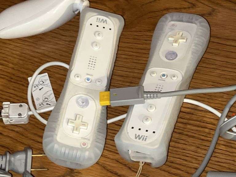 Nintendo Wii Games and Accessories