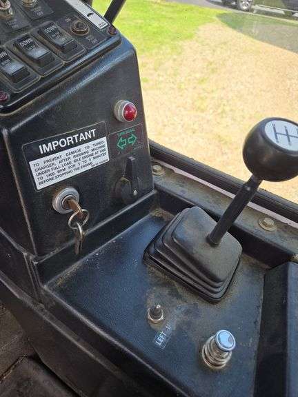 Melroe 3430 Spra-coupe sprayer
