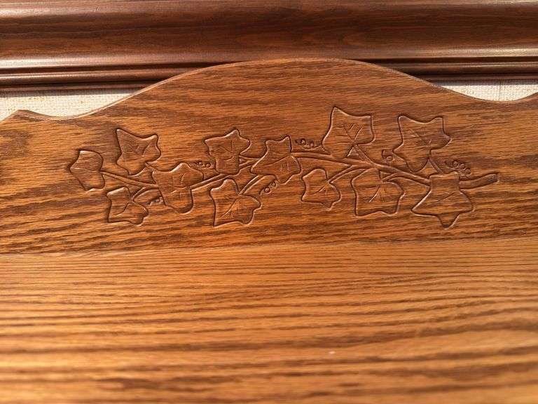 SOLID OAK HALL TABLE 15” x 31”