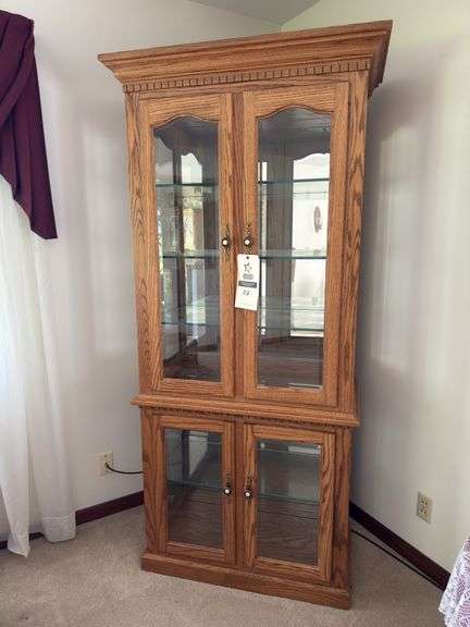 SOLID OAK AMISH MADE CHINA HUTCH