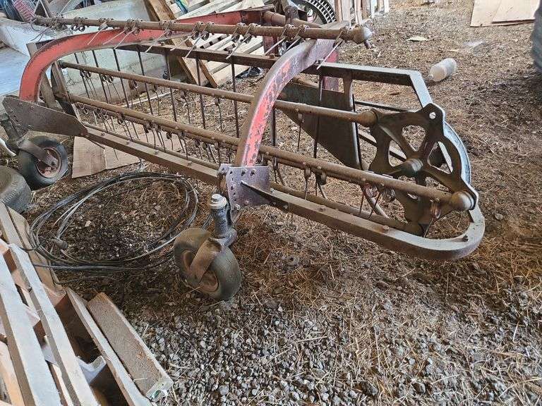 10' Rotary Hay Rake