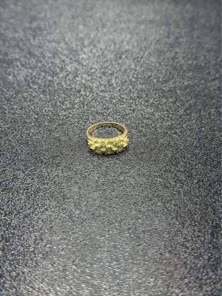 GREEN CLUSTER GEM 14K GOLD RING @ 4 GRAMS