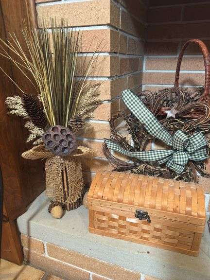 DECOR, BASKET, WREATH, TEDDY BEAR
