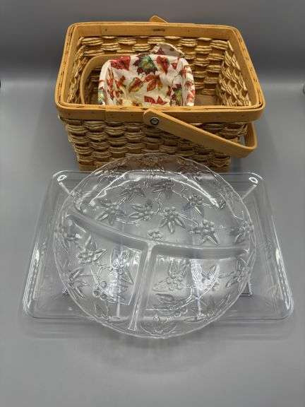 WOVEN BASKETS AND PLASTIC SERVING TRAYS