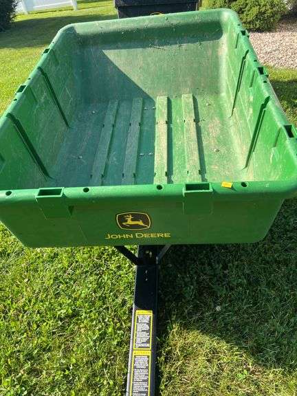 John Deer 10P Plastic Pull Behind Dump Cart