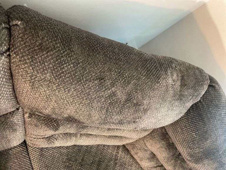Sectional couch with electric recliners