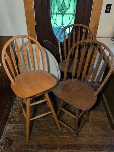 (3) barstool chairs and (2) table tops
