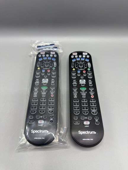 CISCO HD TV CABLE RECEIVER WITH CORDS AND REMOTES (x2)