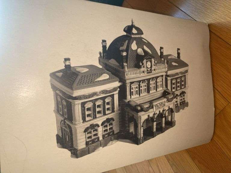 Heritage Village Collection “Victoria Station”