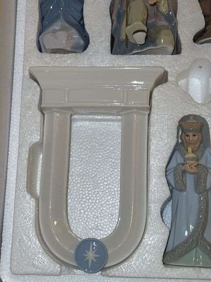 Hallmark Miniature Nativity Scene Set