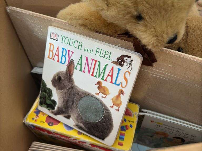 CHILDRENS BOOKS AND STUFFED TOYS