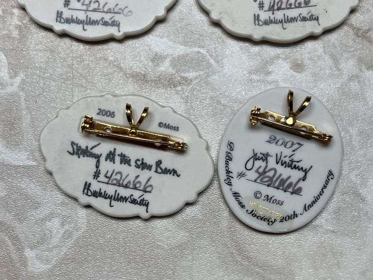 P. Buckley Moss Christmas Geese Pins