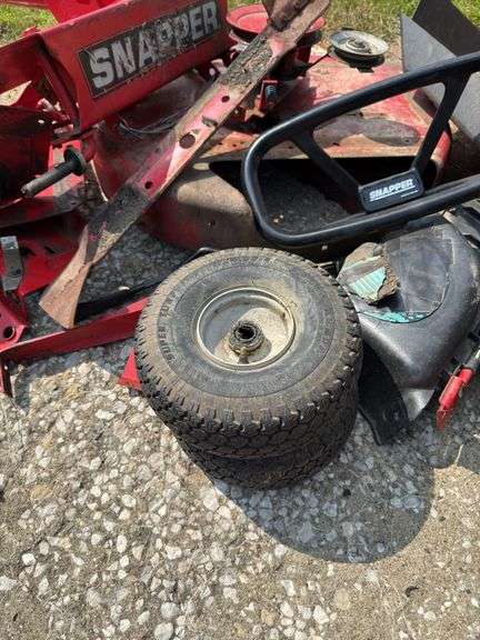 SNAPPER RIDING MOWER PARTS INCLUDING WHEELS, STEERING WHEEL/COLUMN, 28” MOWER DECK, GEAR BOX, BLADE,