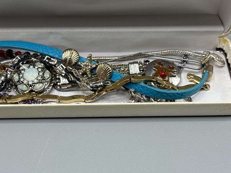 VARIETY OF BEADED NECKLACES, BRACELETS, EARRINGS