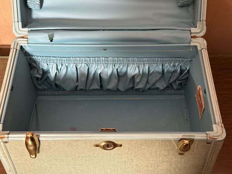 VINTAGE SAMSONITE LUGGAGE SET