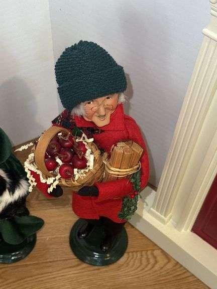 Colonial Christmas Caroling Set