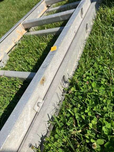 16’ Metal Extension Ladder