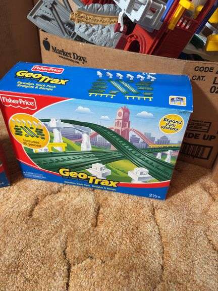 GEOTRAX TRAIN SET