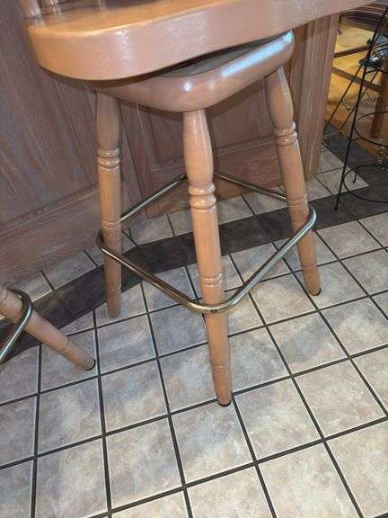 (4) Swivel Bar Chairs