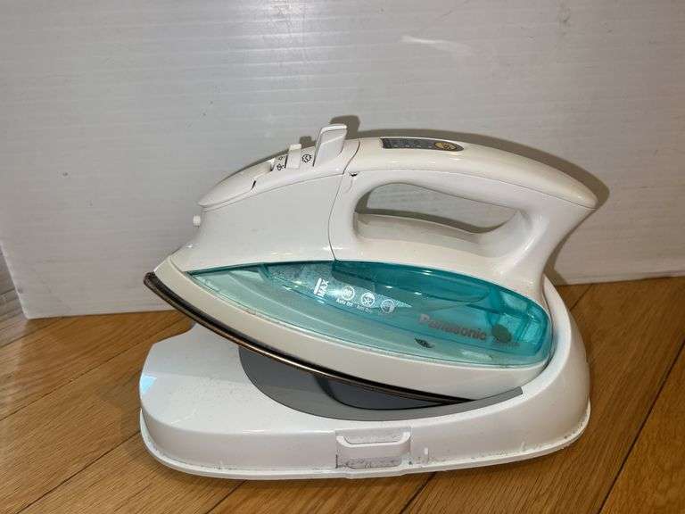 Panasonic Cordless Iron and Charger Case