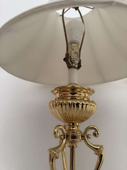 PAIR OF VINTAGE POLISHED BRASS TABLE LAMPS