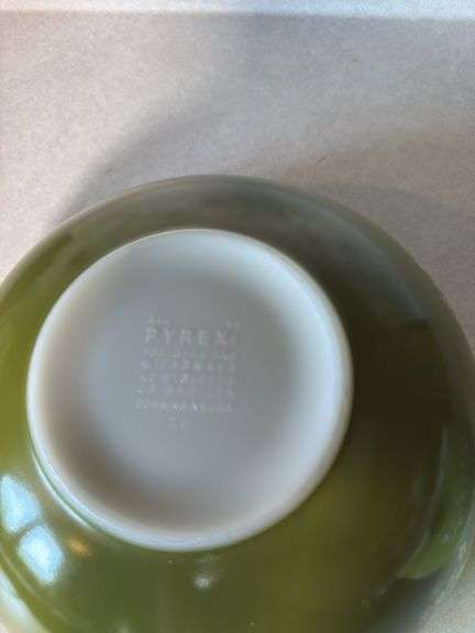 VINTAGE PYREX CRAZY DAISY CINDERELLA MIXING BOWL