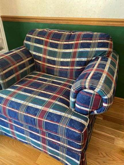 Decorative Plaid Pattern Arm Chair