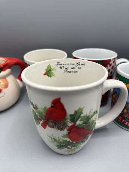 VARIETY OF COFFEE MUGS