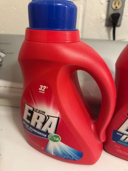 LAUNDRY DETERGENT (x3) NEW/FULL