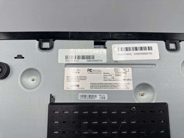 CISCO HD TV CABLE RECEIVER WITH CORDS AND REMOTES (x2)
