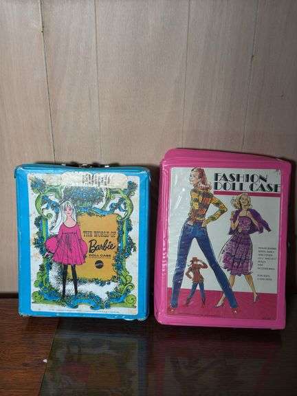 VINTAGE “THE WORLD OF BARBIE” DOLL CASE AND FASHION DOLL CASE WITH DOLLS AND CLOTHES