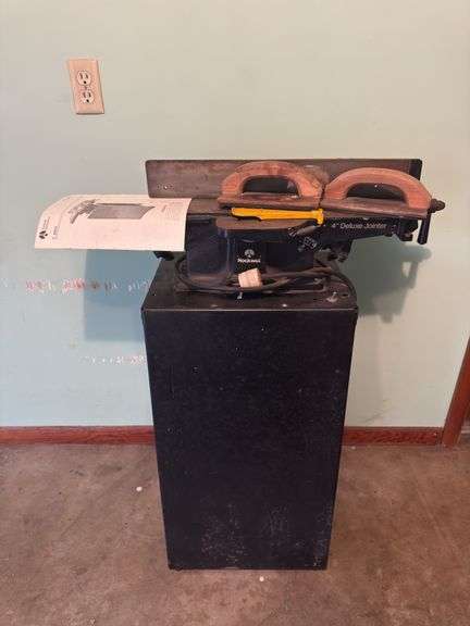 ROCKWELL INTERNATIONAL 4” DELUXE JOINTER