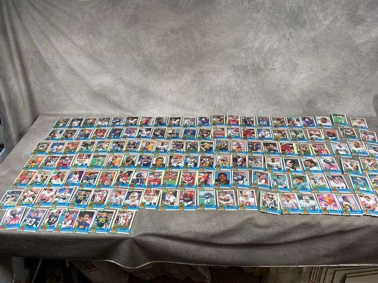 1990 Topps Assorted Football Cards