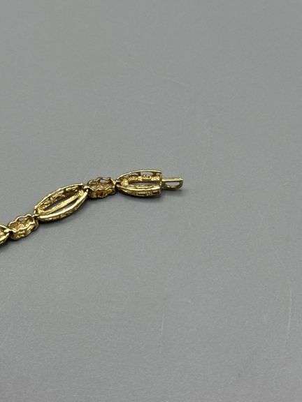VARIETY OF GOLD (14K & 10K) BRACELETS