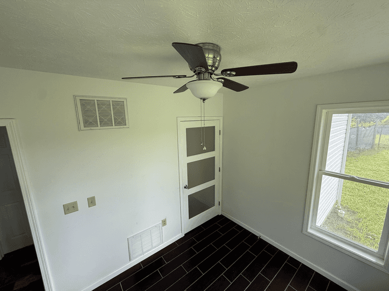41.97 +/- acres surface with 79.85 +/- acres oil and gas rights, modern farmhouse